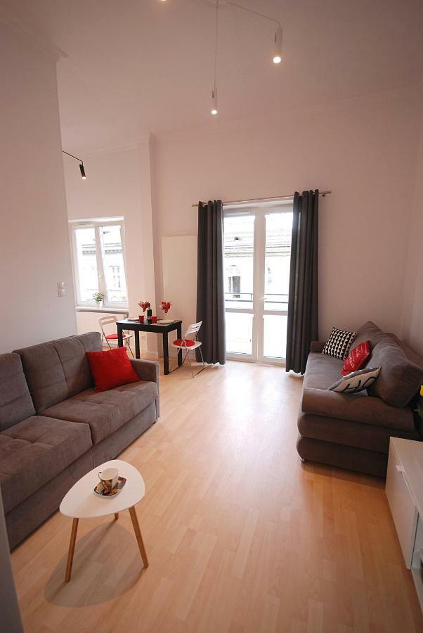 Nowy Apartament Wilcza Varsovia Exterior foto