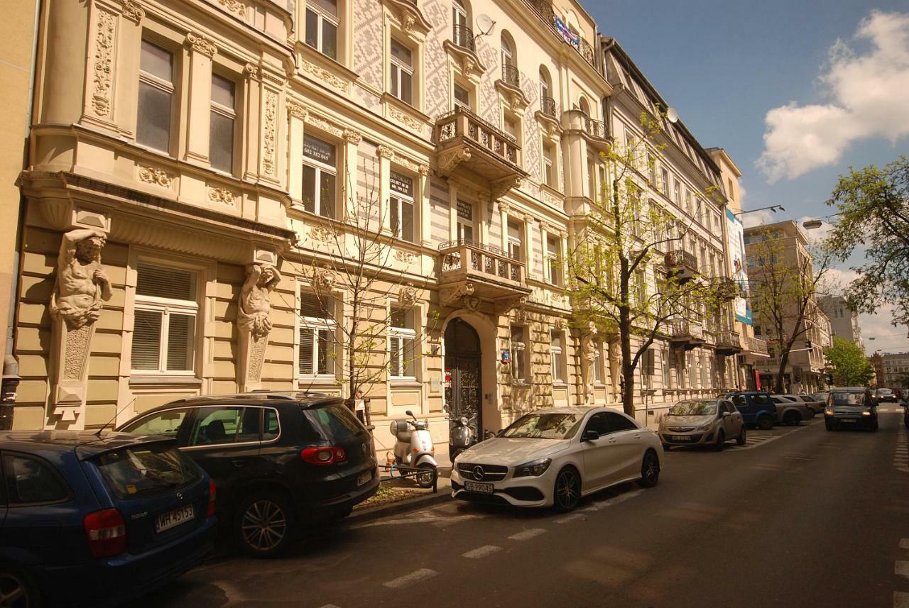 Nowy Apartament Wilcza Varsovia Exterior foto