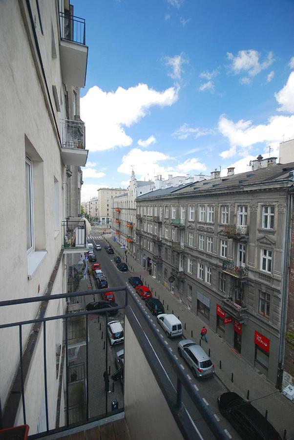 Nowy Apartament Wilcza Varsovia Exterior foto